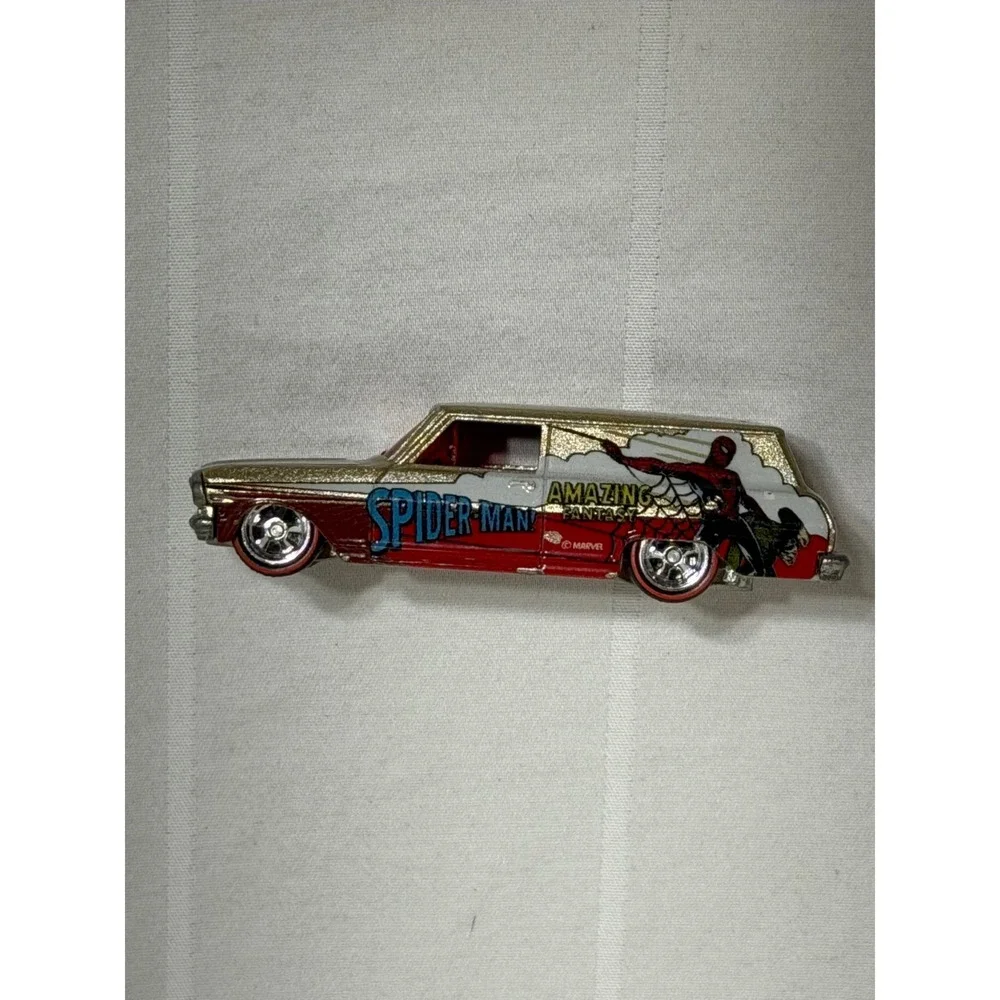 Hot Wheels Marvel Spider-Man 64 Chevy Nova Delivery & 56 Nomad Diecast Car Lot